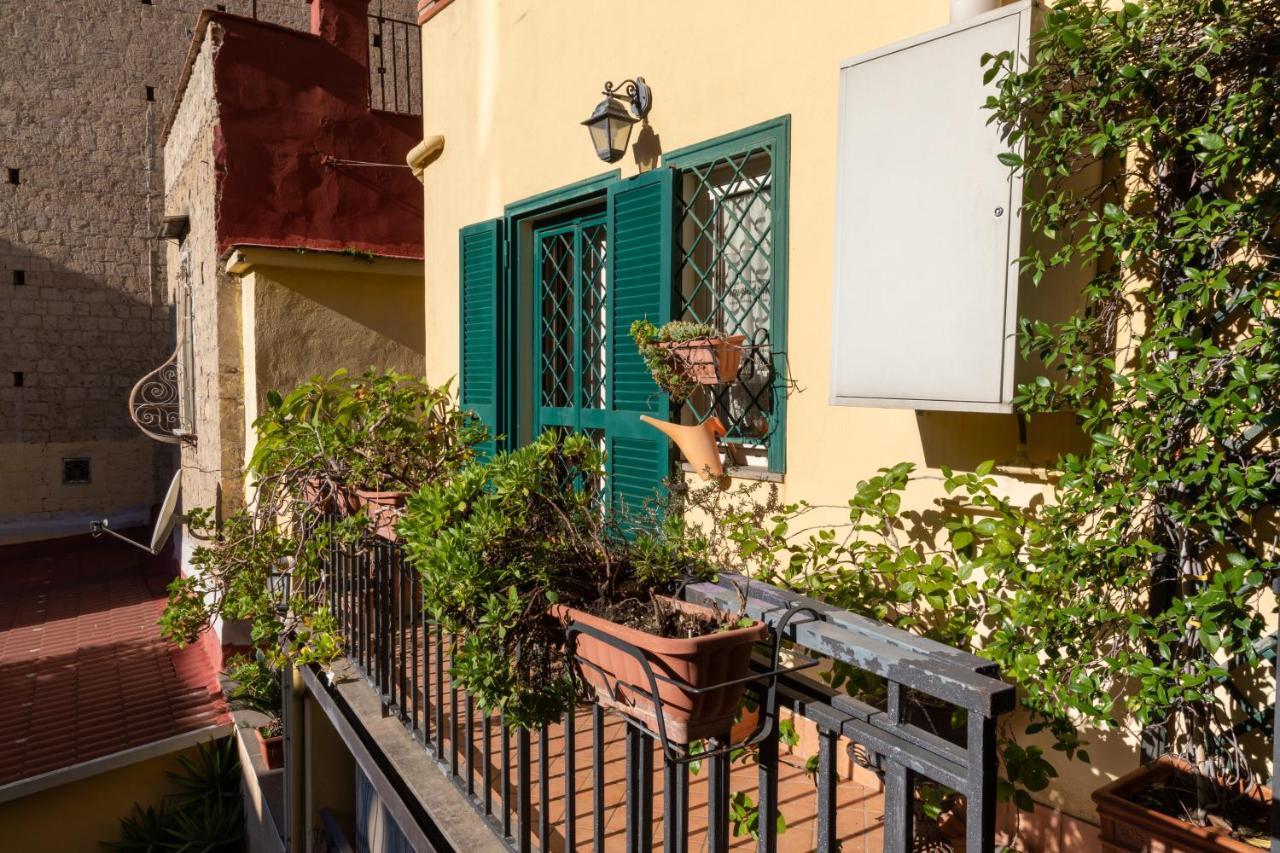 Colored House Until 7 People Above Sqplebiscito Neapel Exterior foto