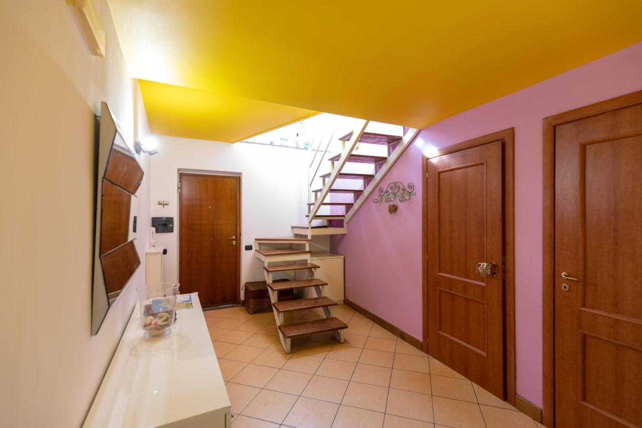 Colored House Until 7 People Above Sqplebiscito Neapel Exterior foto